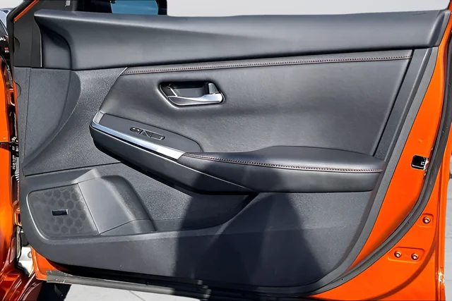Used 2025 Orange Nissan SR image 27