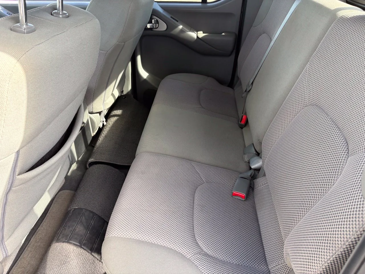 Used 2019 Brilliant Silver Metallic Nissan SV image 17