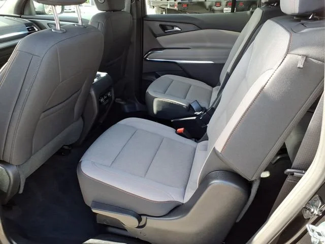 Used 2025 Mosaic Black Metallic Chevrolet LT image 10