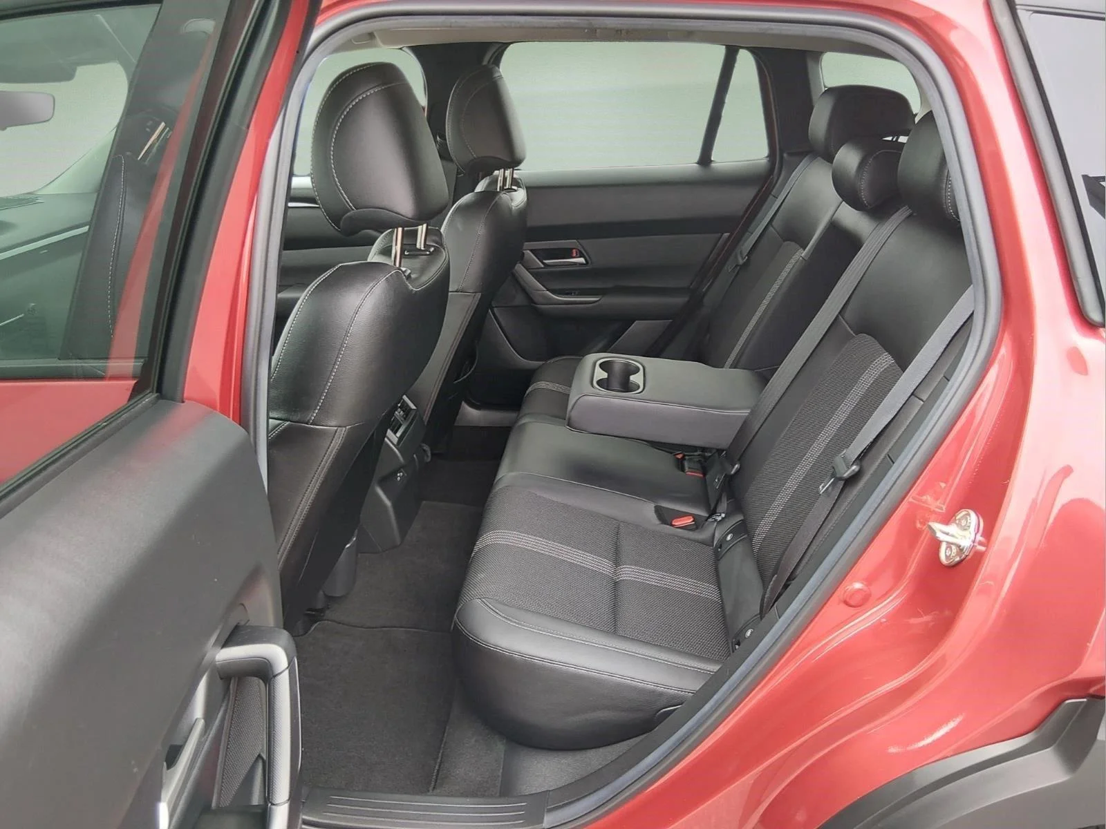 Used 2025 Soul Red Crystal Metallic Mazda 2.5 S Preferred Package image 18
