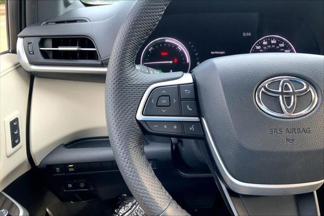 Certified Used 2024 WIND CHILL PEARL Toyota  image 24