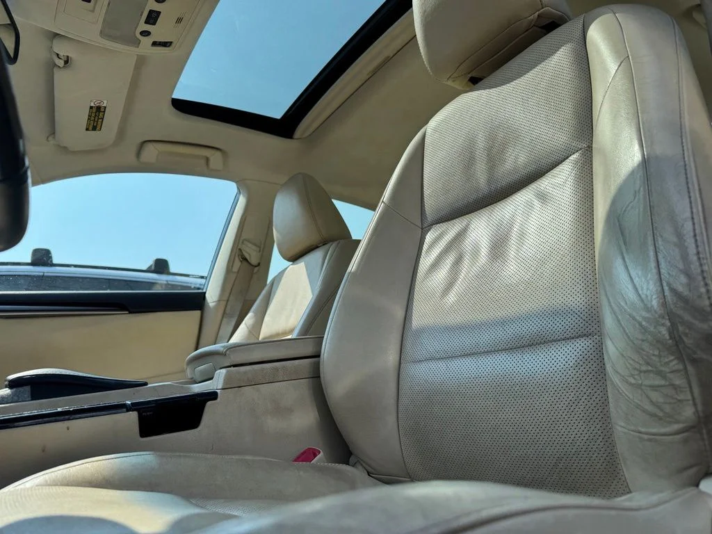 Used 2014  Lexus 350 image 5