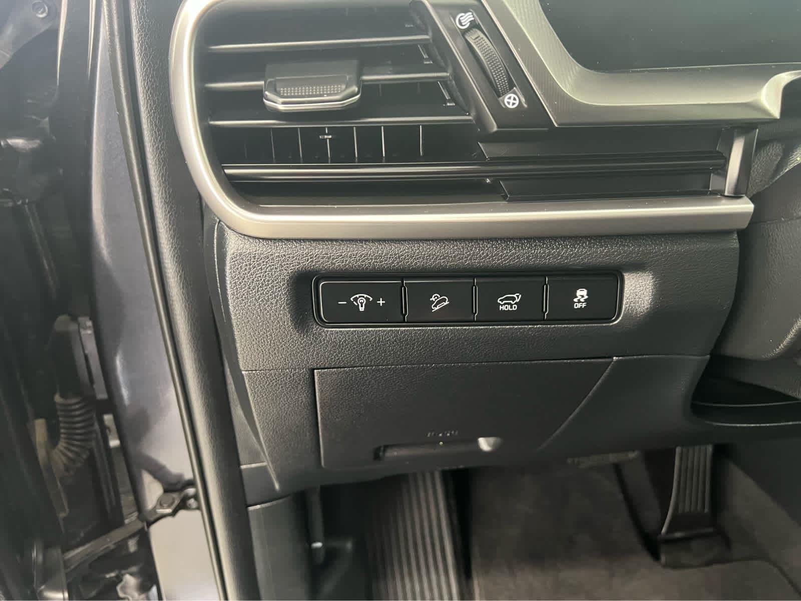 2025 Kia Telluride S - Photo 15