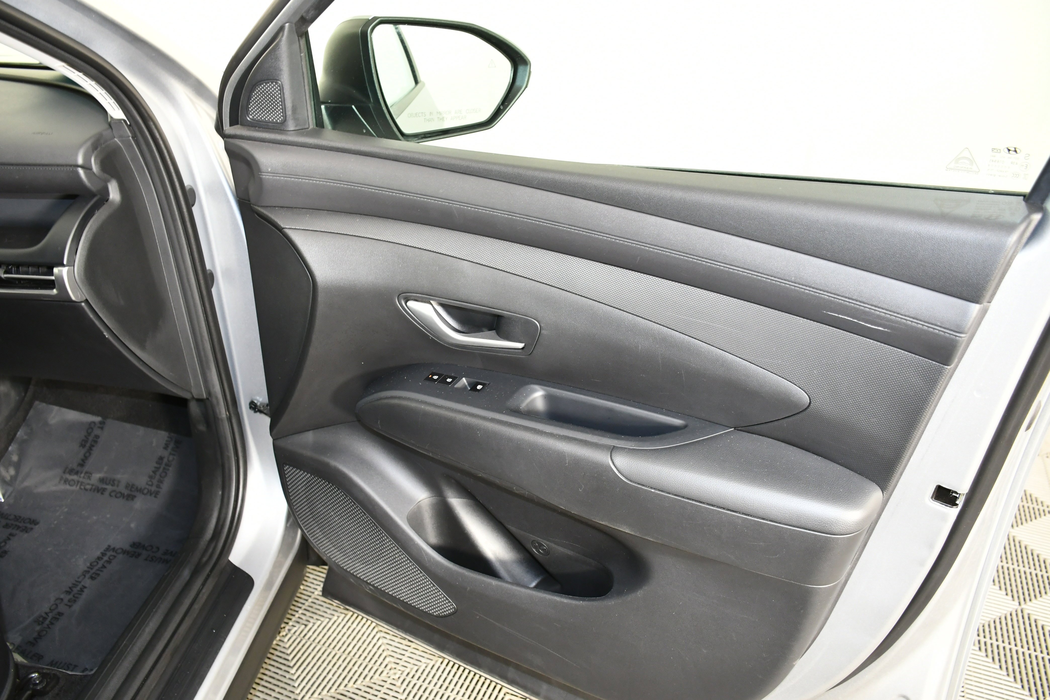 Used 2025 Shimmering Silver Hyundai SEL image 40