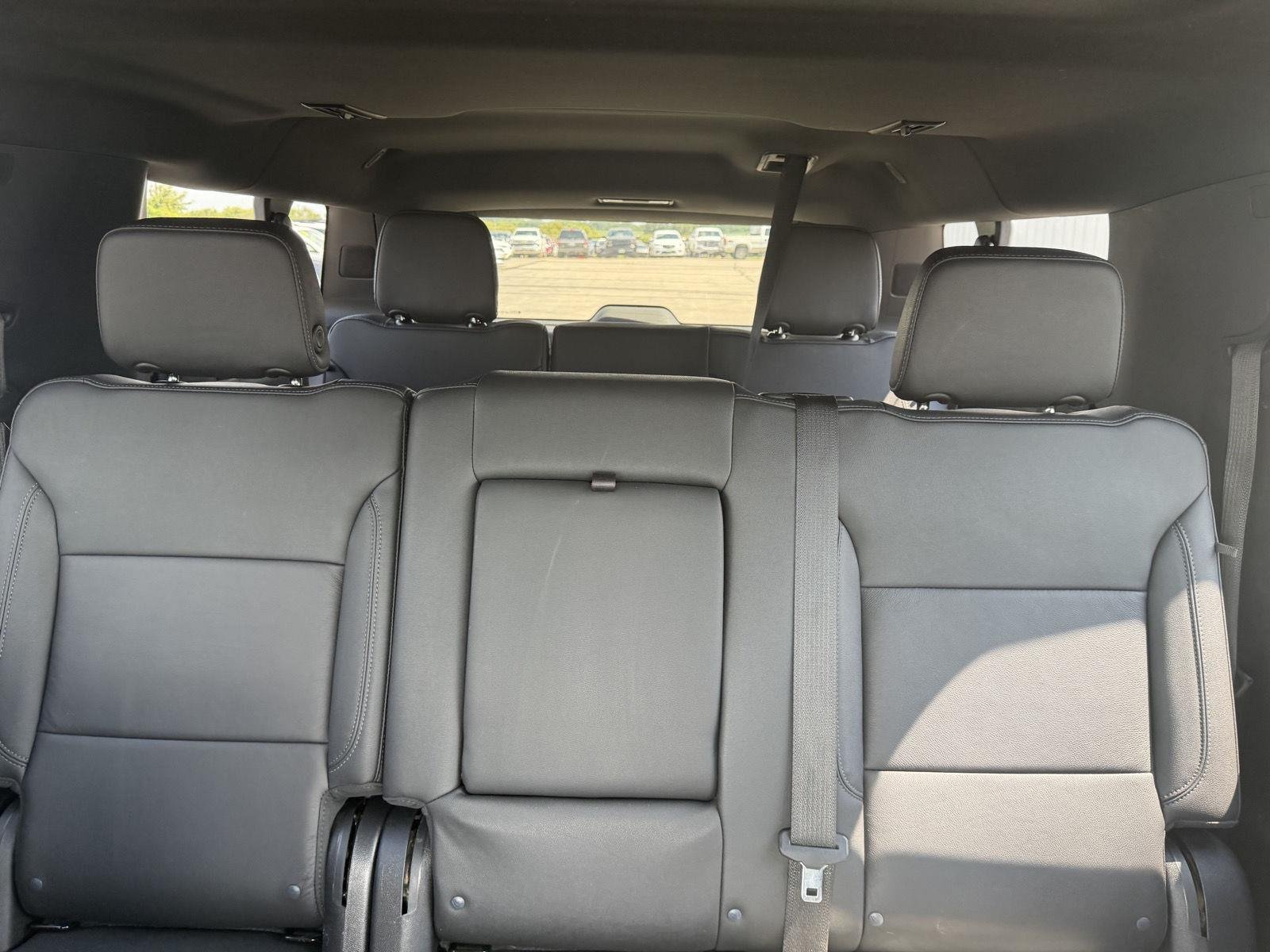 Used 2022 SUMMIT WHITE Chevrolet LT image 27