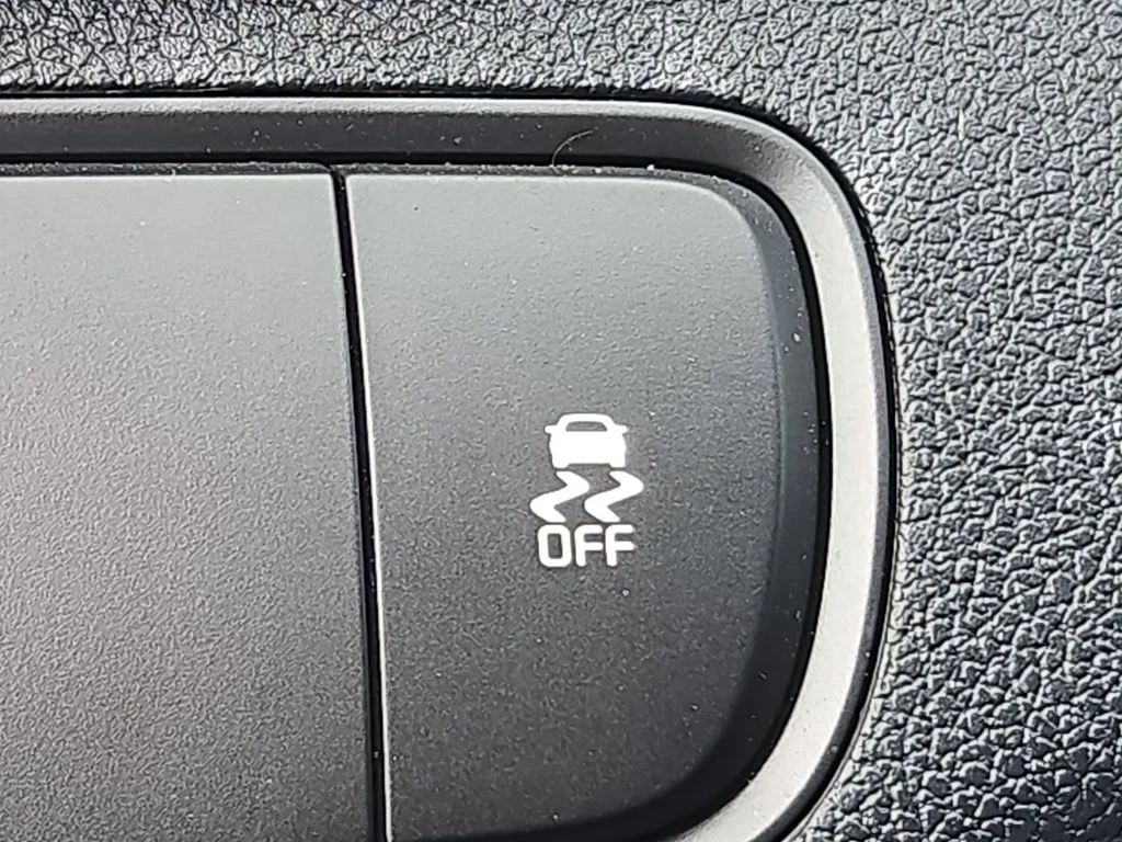 Used 2017 Red Kia LX image 48