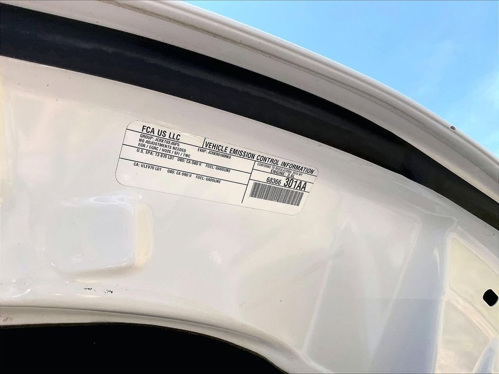 Used 2018 White Jeep Altitude image 33