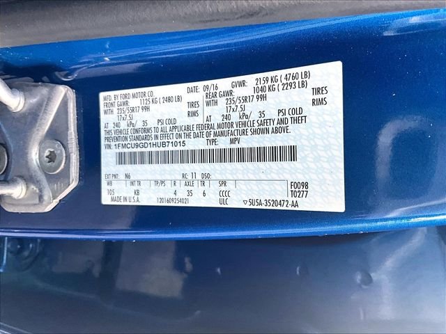 Used 2017 Blue Ford SE image 34