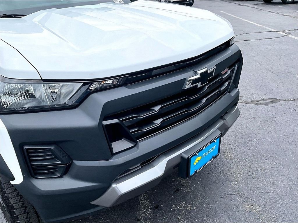 Used 2024 White Chevrolet Trail Boss image 30