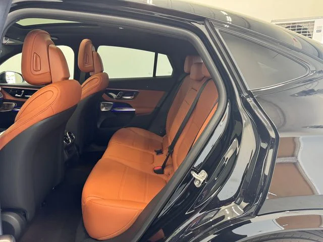 New 2027 Black Mercedes-Benz GLC 300 image 21