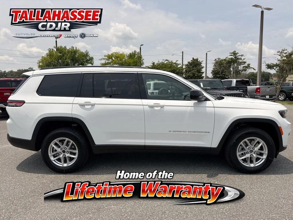 New 2026 Bright White Clear-Coat Exterior Paint Jeep  image 2