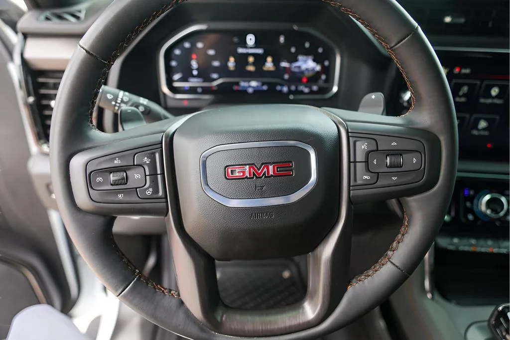 Used 2024 White GMC AT4 image 15