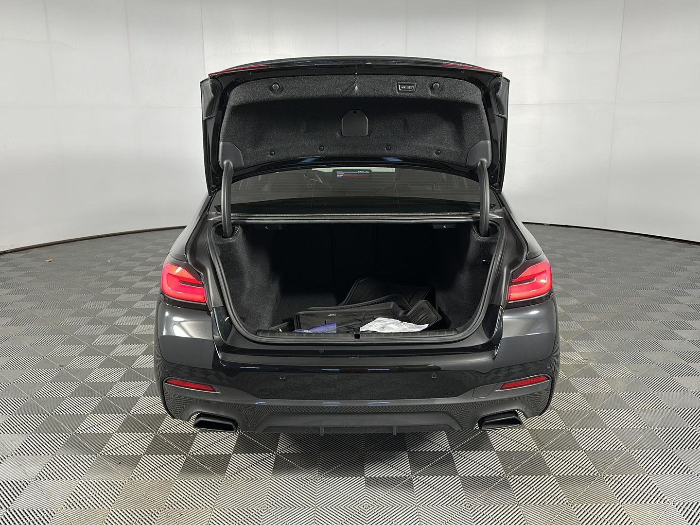 Used 2023 Black Sapphire Metallic BMW 540i xDrive image 24