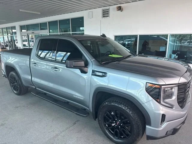 Used 2024 Sterling Metallic GMC Elevation image 5
