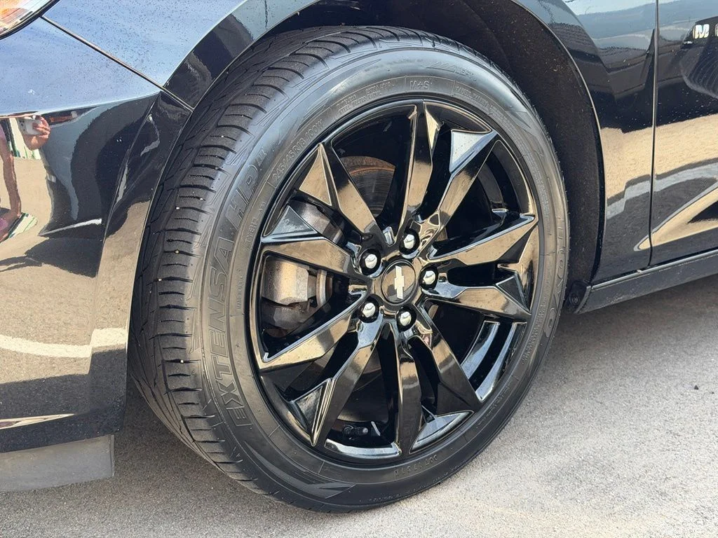 Used 2018 Black Chevrolet LT image 27