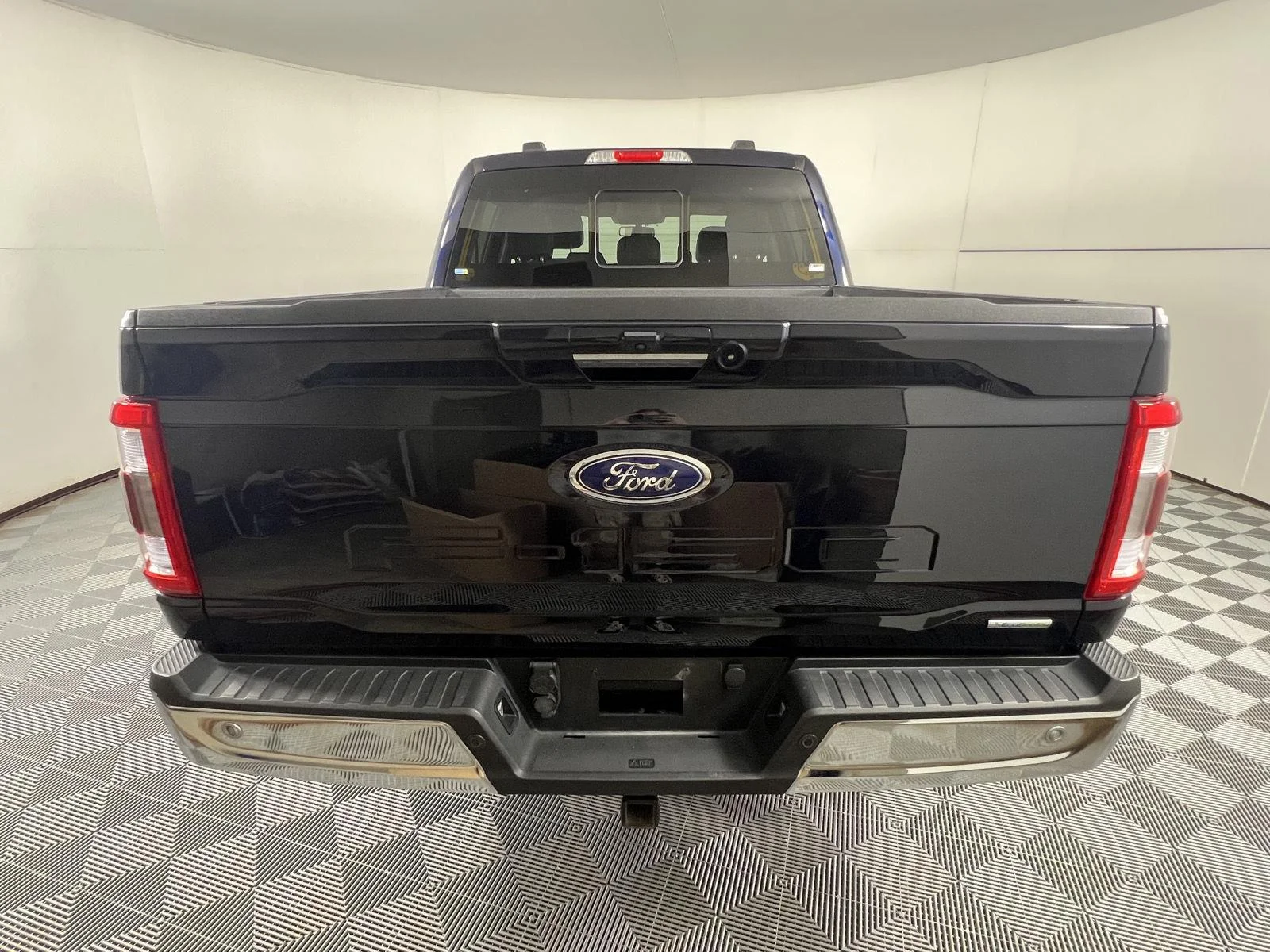 Used 2021 Antimatter Blue Ford LARIAT image 9