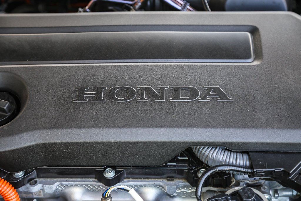 Certified Used 2024 Platinum White Pearl Honda HYBRID SPORT image 28