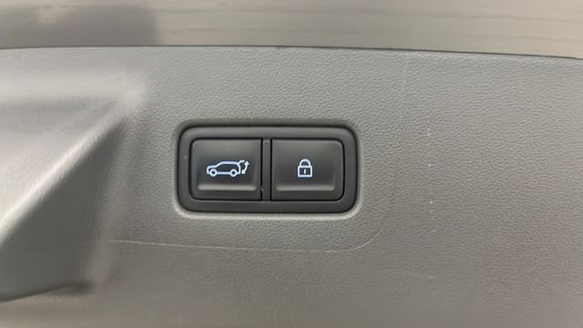 Used 2025 Hampton Gray Hyundai Calligraphy image 31