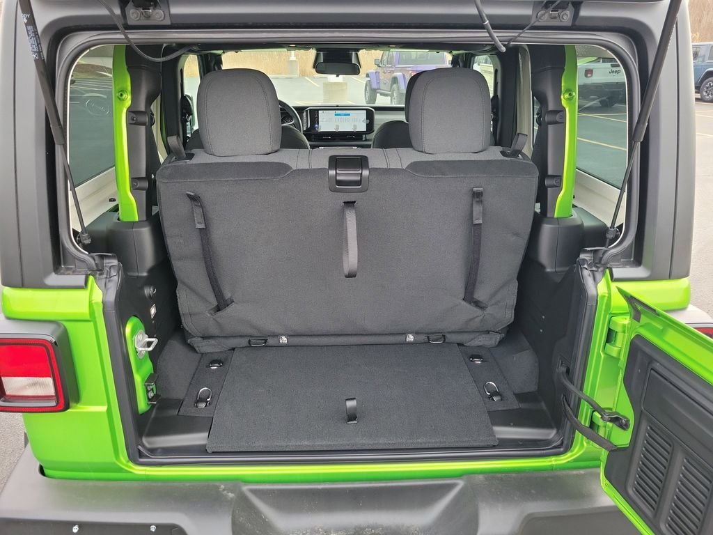 New 2026 Mojito Clearcoat Jeep Sport S image 8