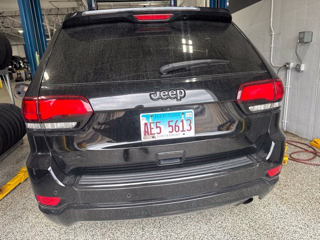 Used 2018 Black Jeep Altitude image 9