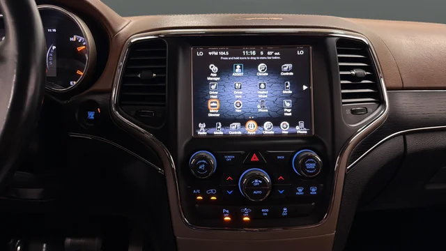 Used 2015 Brilliant Black Crystal Pearlcoat Jeep Summit image 13