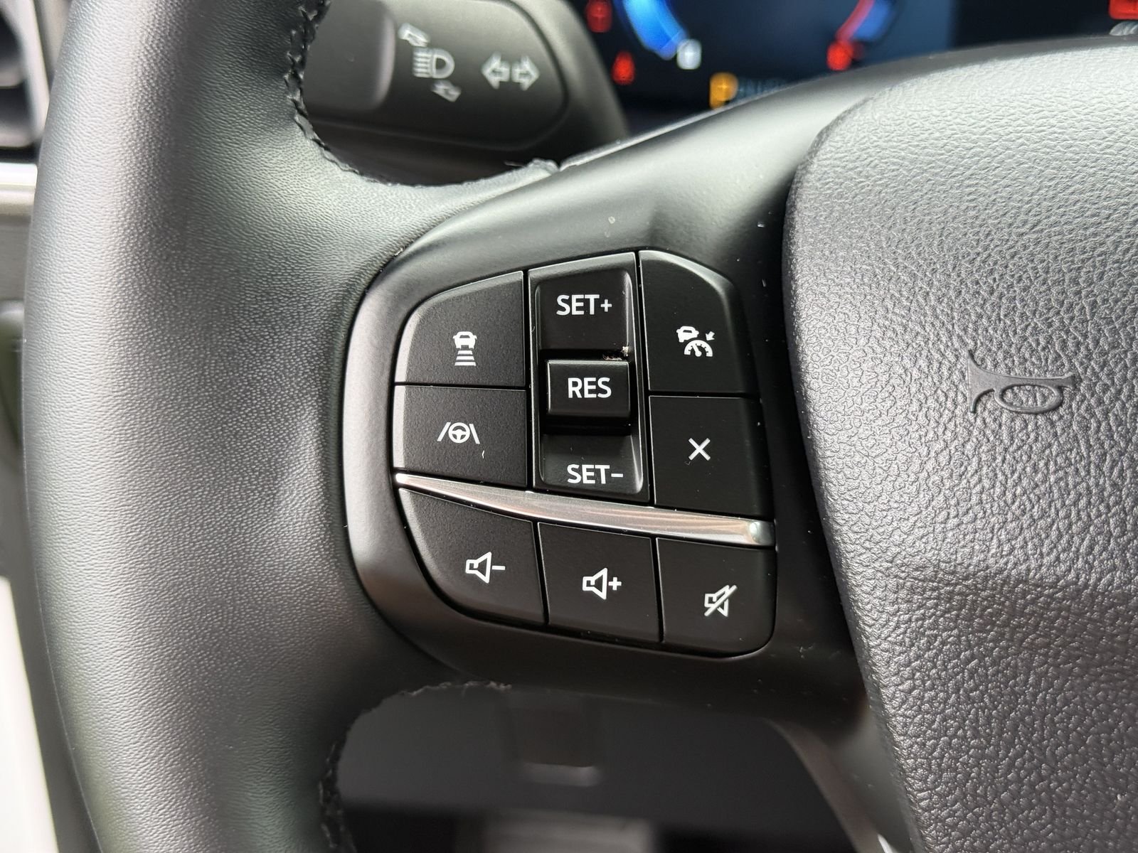Used 2025 White Ford Outer Banks image 35