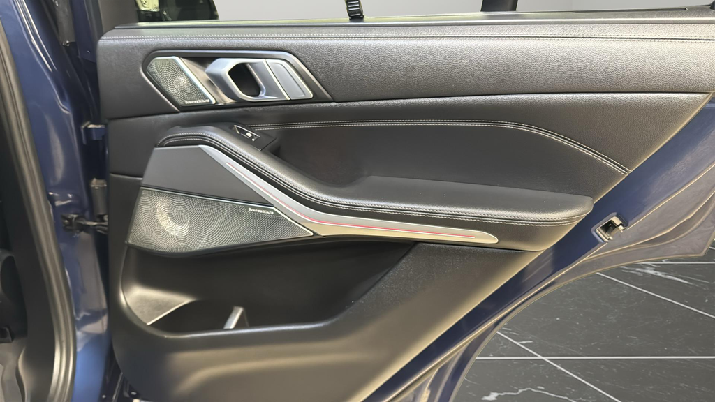 Used 2021 Blue BMW M50i image 58