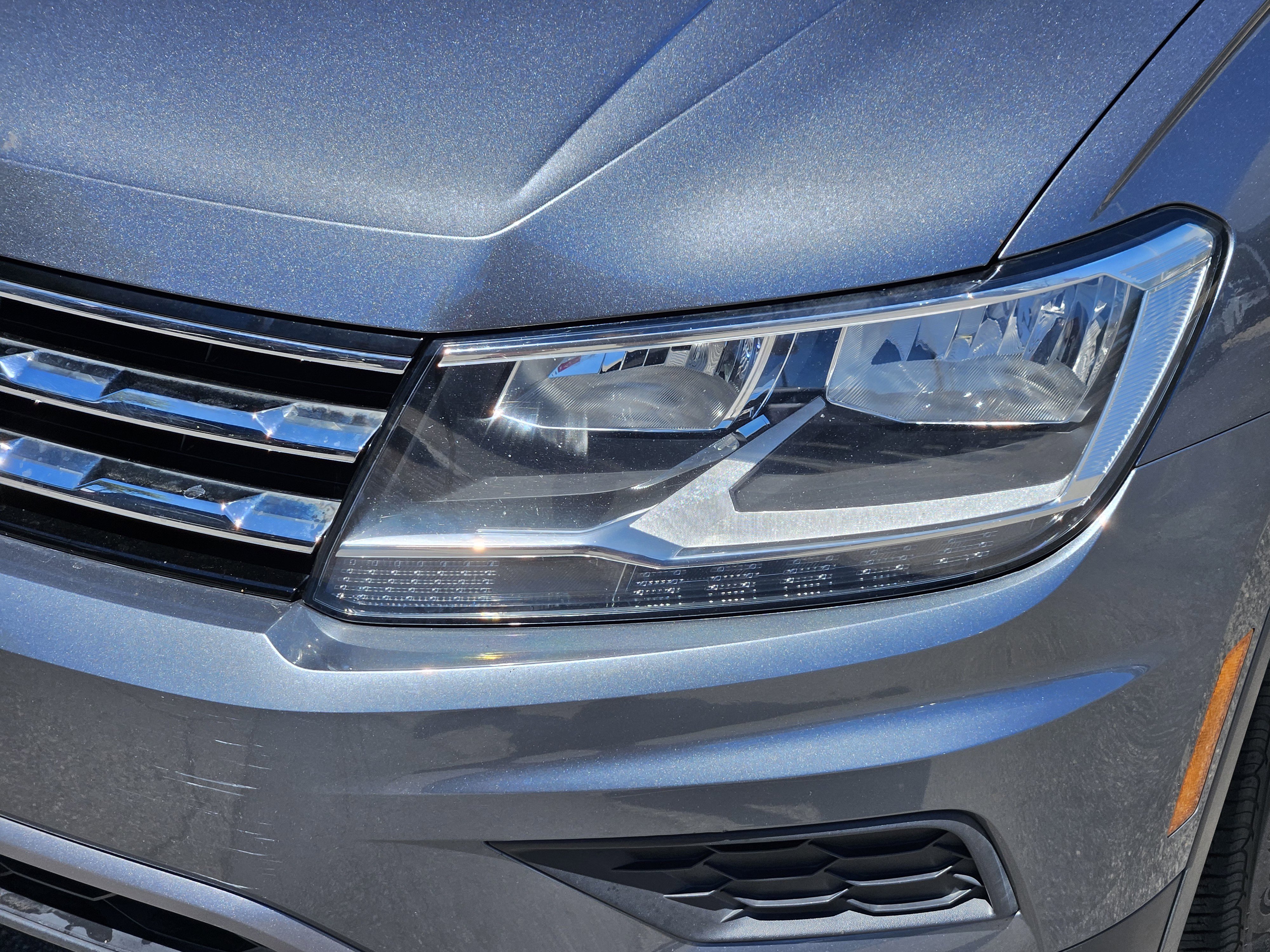 Used 2018 GRAY Volkswagen 2.0T SE 4Motion image 8