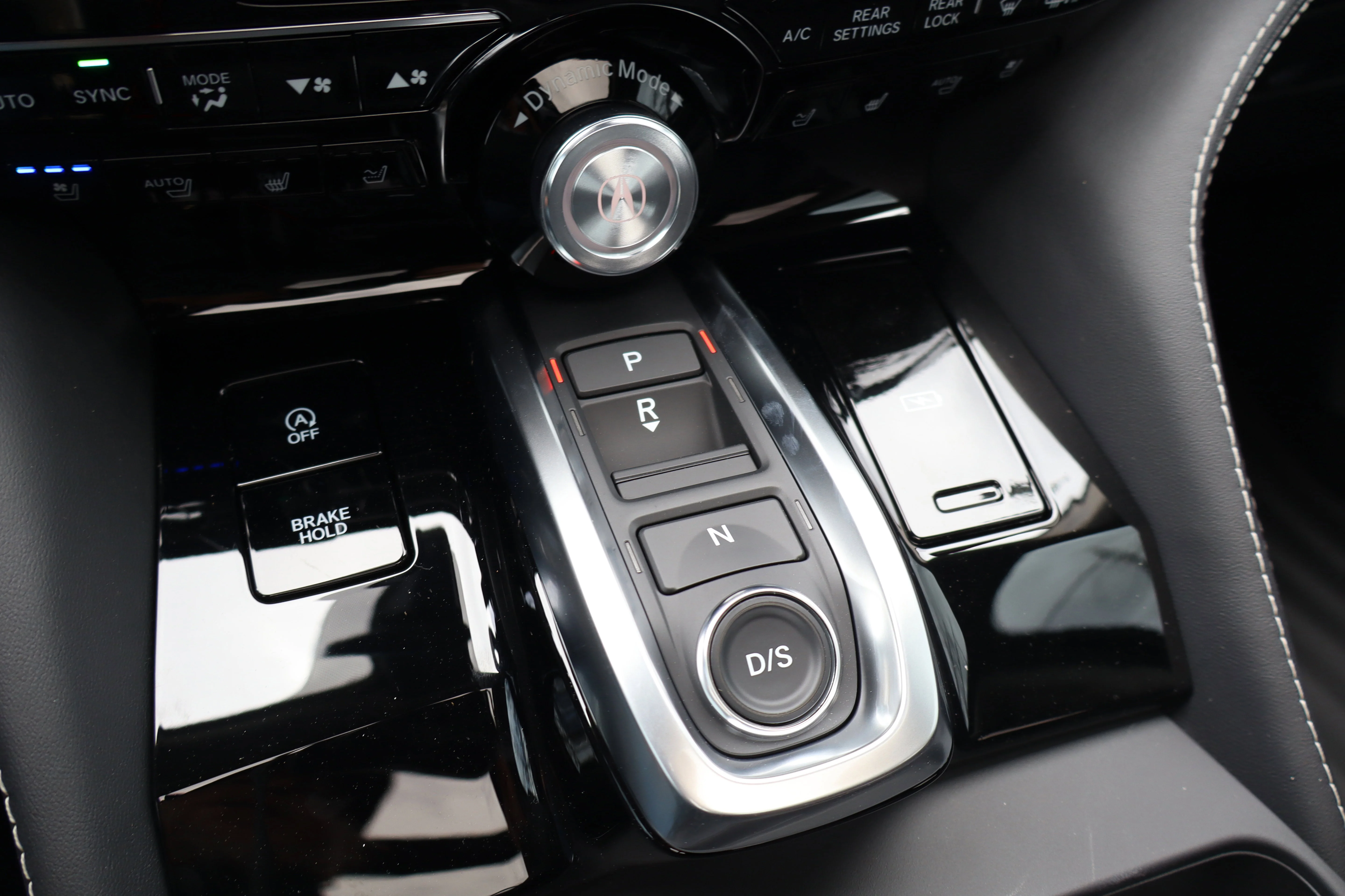 New 2026 Liquid Carbon Metallic Acura w/Advance Package image 19