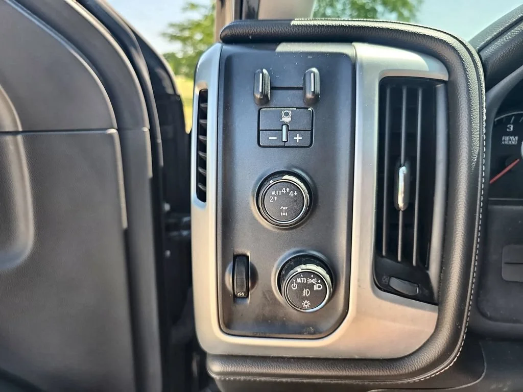 2018 GMC Sierra 1500 SLT - Photo 18