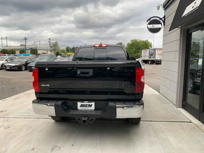 Used 2021 Black Toyota SR5 Pickup 4D 6 1/2 ft image 47