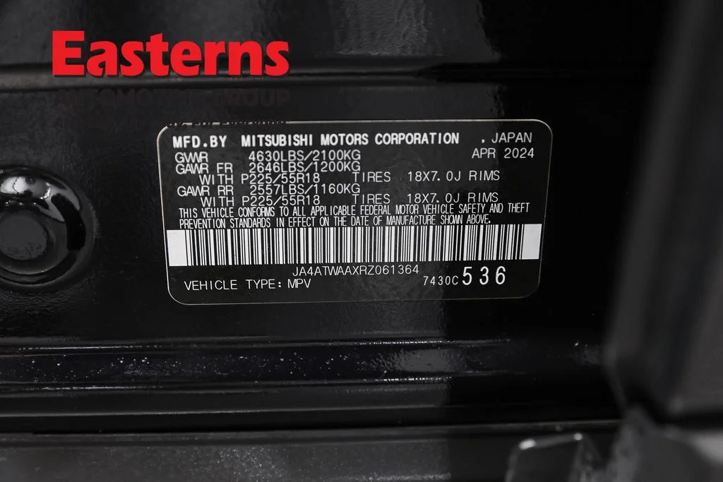 Used 2024 Black Mitsubishi SE image 37