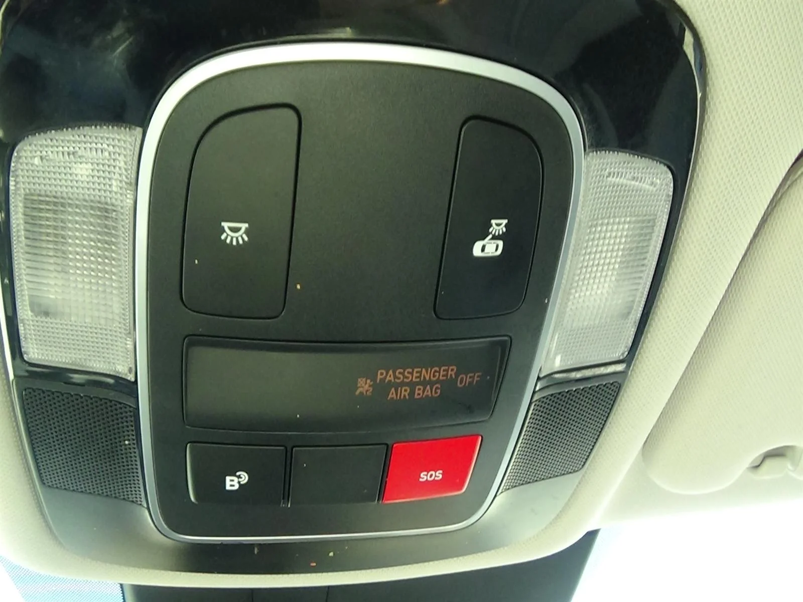 Used 2025 Abyss Black Pearl (a2b) Hyundai SEL image 25