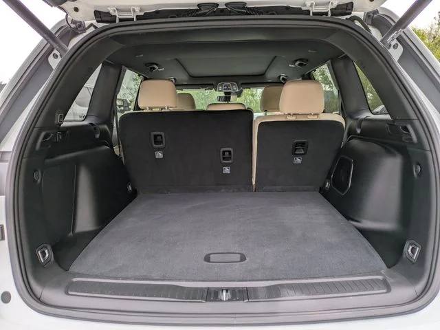 Used 2022 White Jeep 4xe image 13