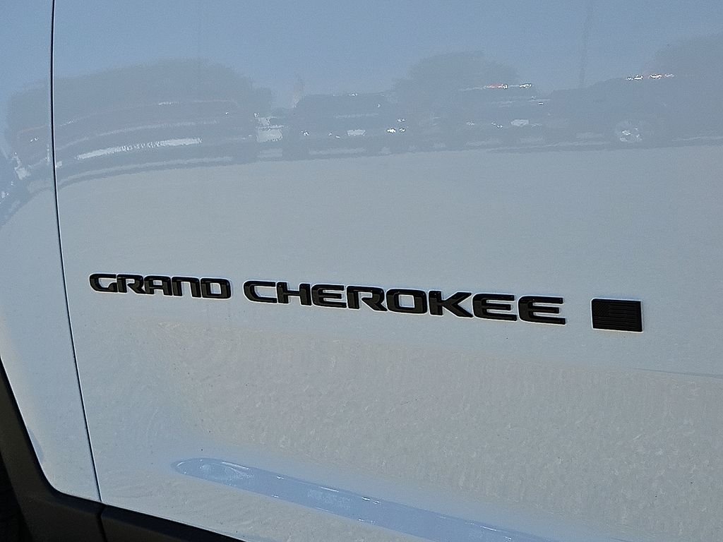 2025 Jeep Grand Cherokee L Altitude - Photo 10