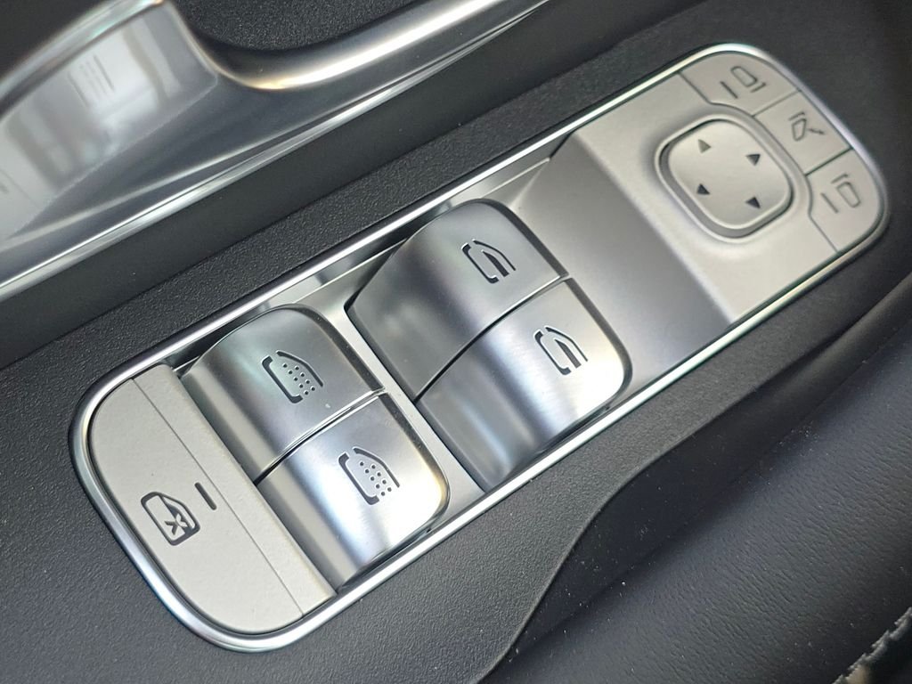 New 2026 Black Mercedes-Benz GLE 53 AMG® image 28