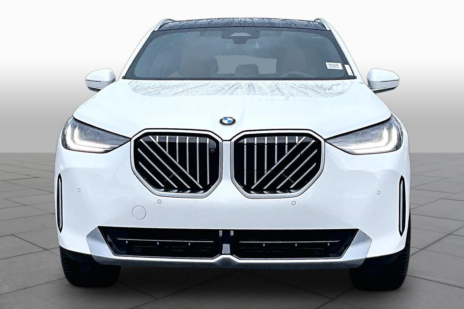 New 2026 Alpine White BMW 30 xDrive image 3