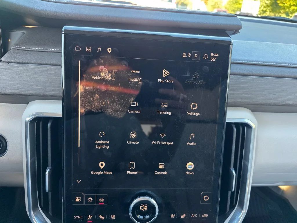 2024 GMC Acadia Denali - Photo 20