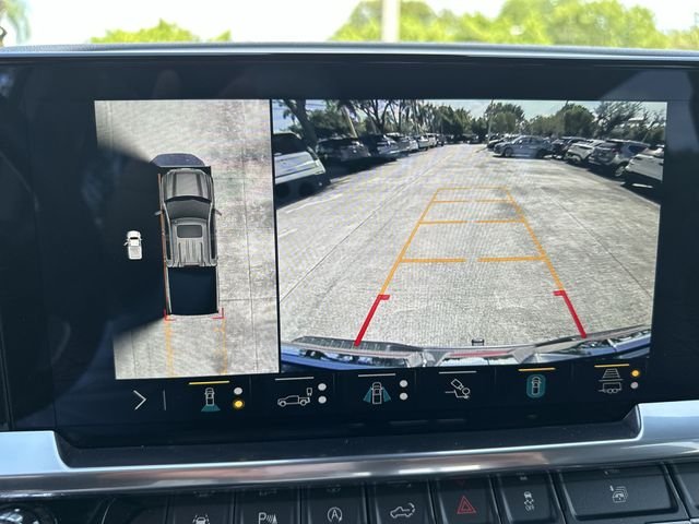 2023 GMC Sierra 1500 SLT - Photo 17