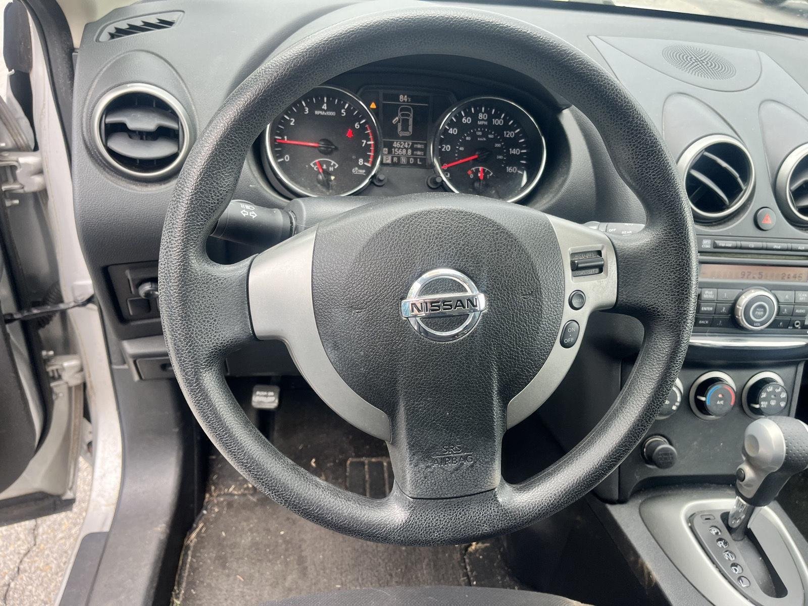 Used 2012 Brilliant Silver Nissan S image 15