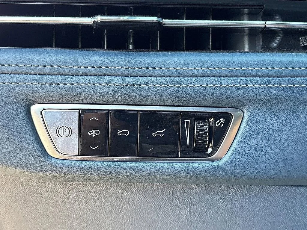 2025 Cadillac Escalade IQ Sport 2 - Photo 14