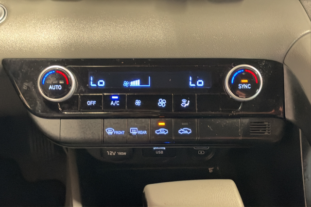 Used 2021 Calypso Red Hyundai SEL image 17
