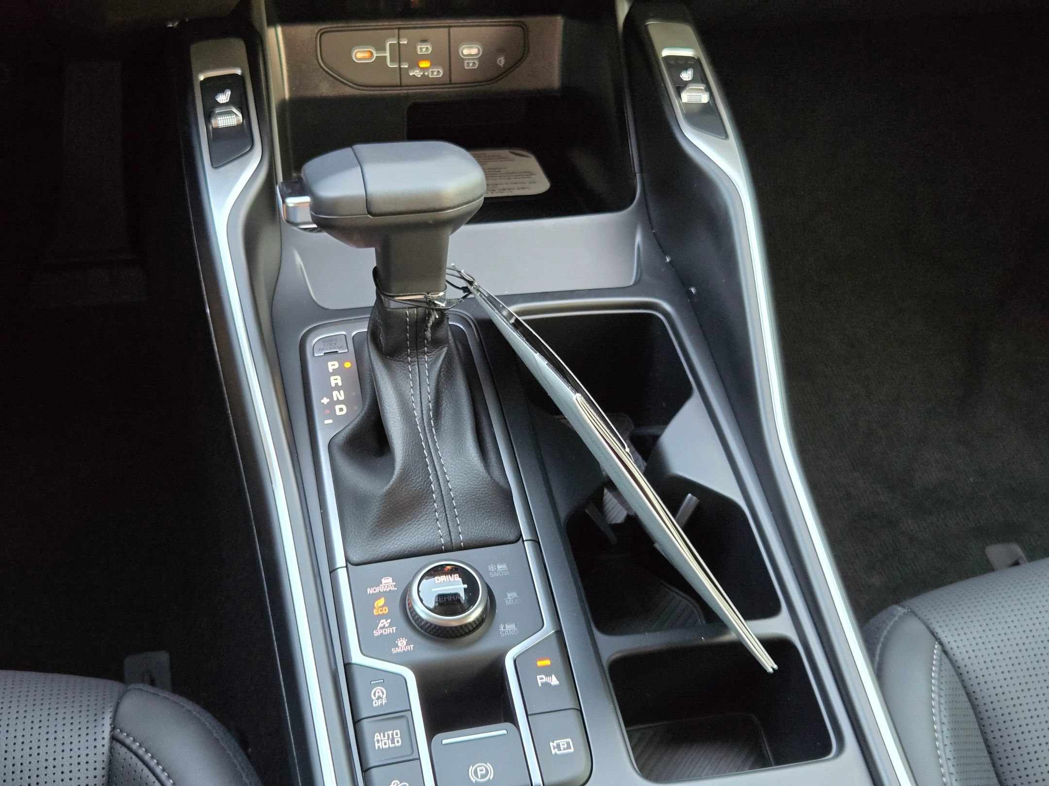 New 2026 Ebony Black Kia X-Line EX image 28