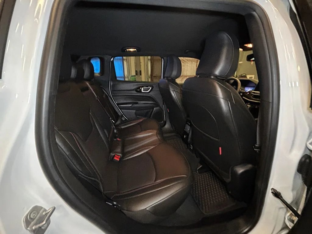 Used 2025 Bright White Jeep Trailhawk image 17