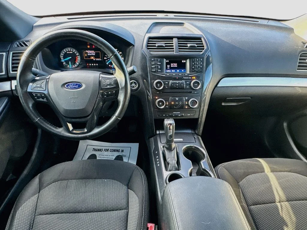 Used 2017 Silver Ford XLT image 24