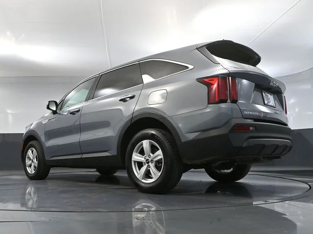 2023 Kia Sorento LX - Photo 51