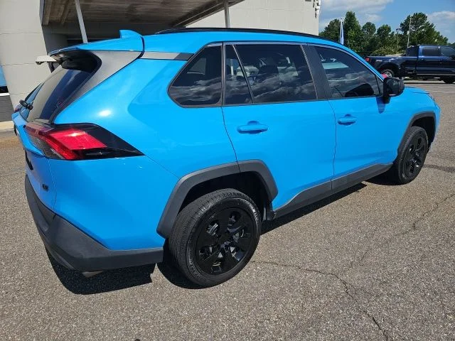 Used 2019 Blue Toyota LE image 9