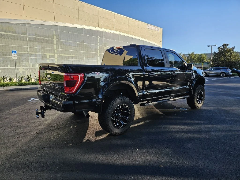 Used 2023 Black Ford XLT image 3