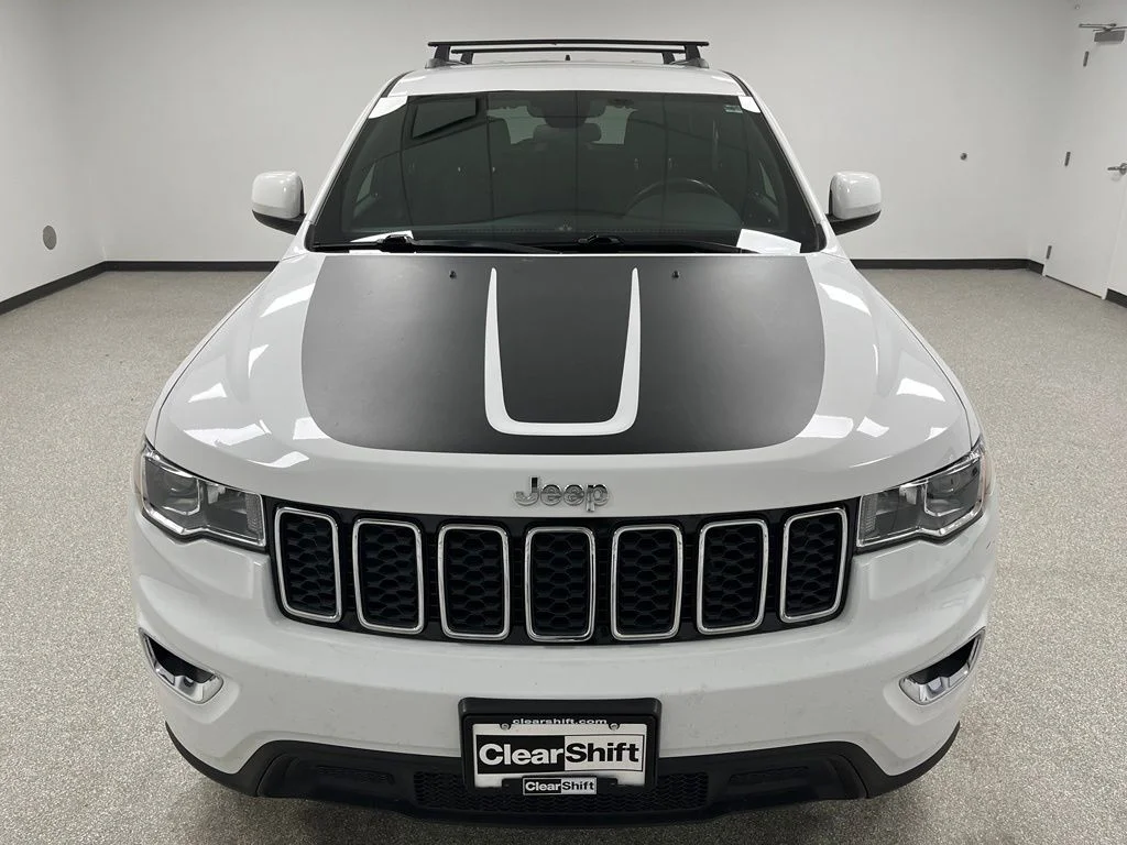Used 2020 White Jeep Laredo E image 3