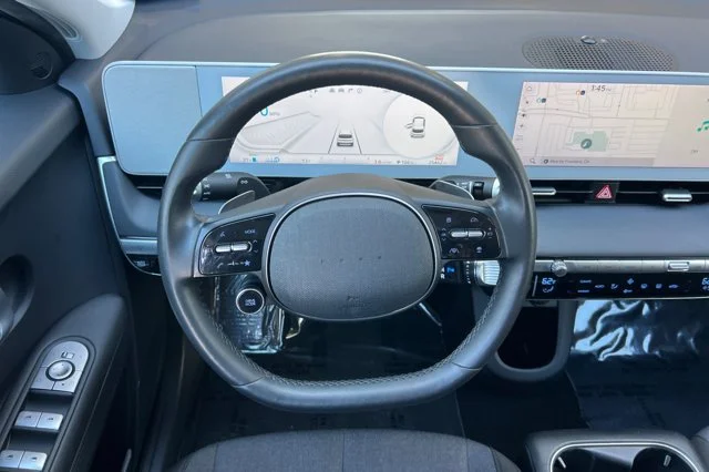Used 2024 Gray Hyundai SEL image 16